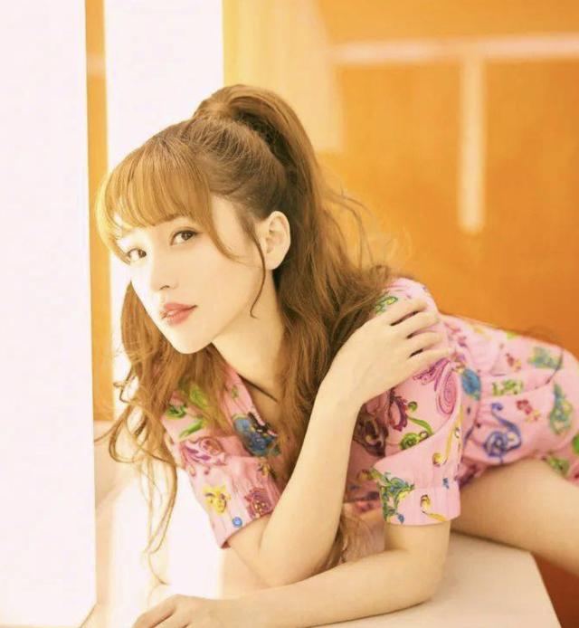 金莎少女感郝蕾,金莎正面回应郝蕾的点评