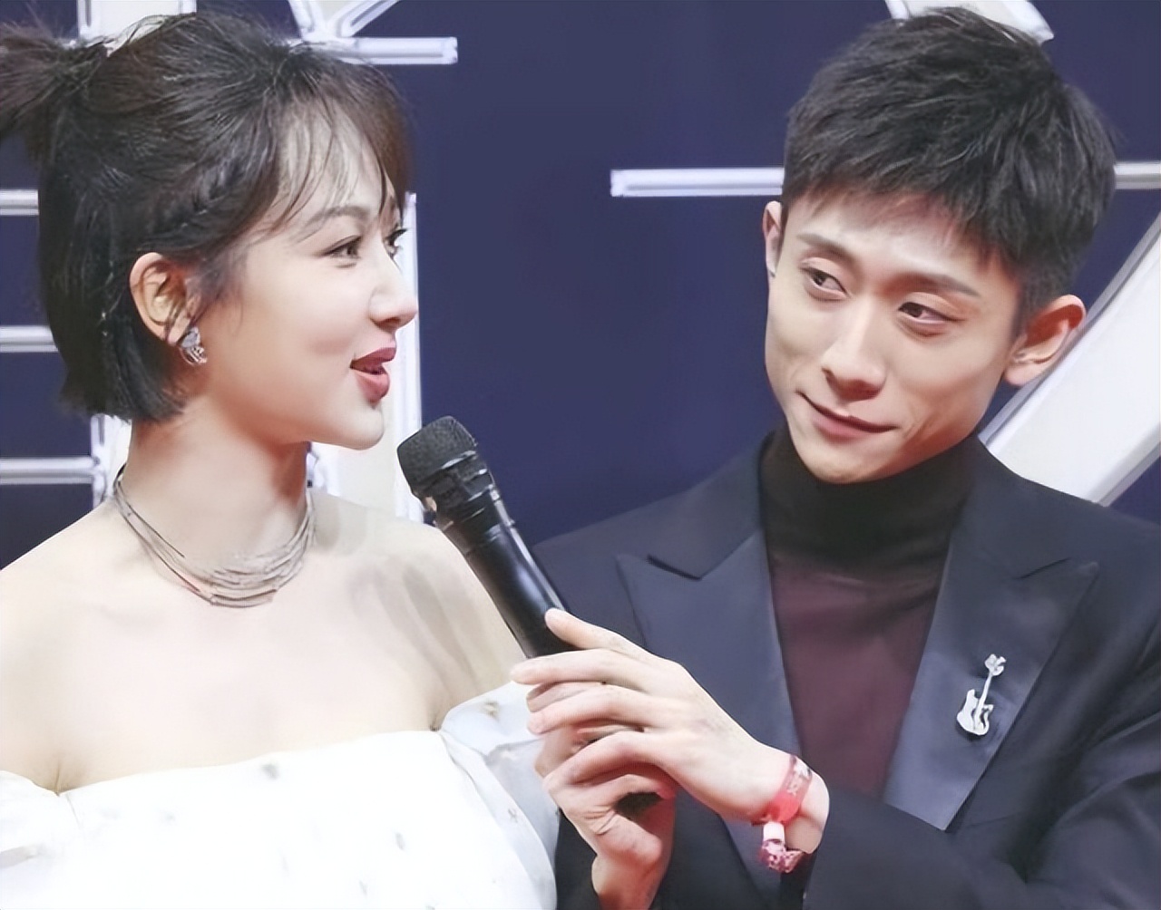 2022年杨紫李现肖战跨年晚会,杨紫张一山肖战李现