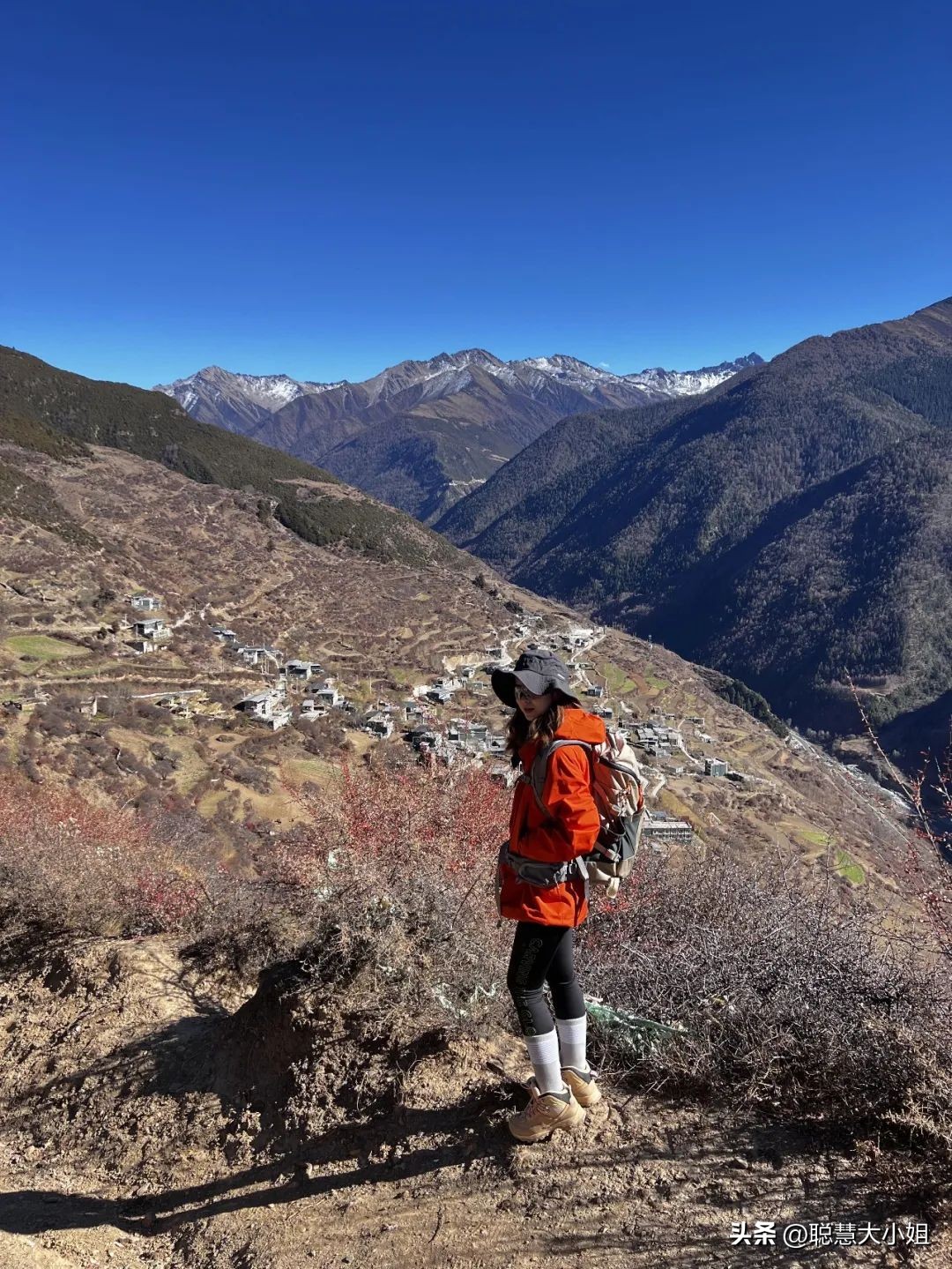 擦边、暴露、不雅，为什么女性的身体总是战场？