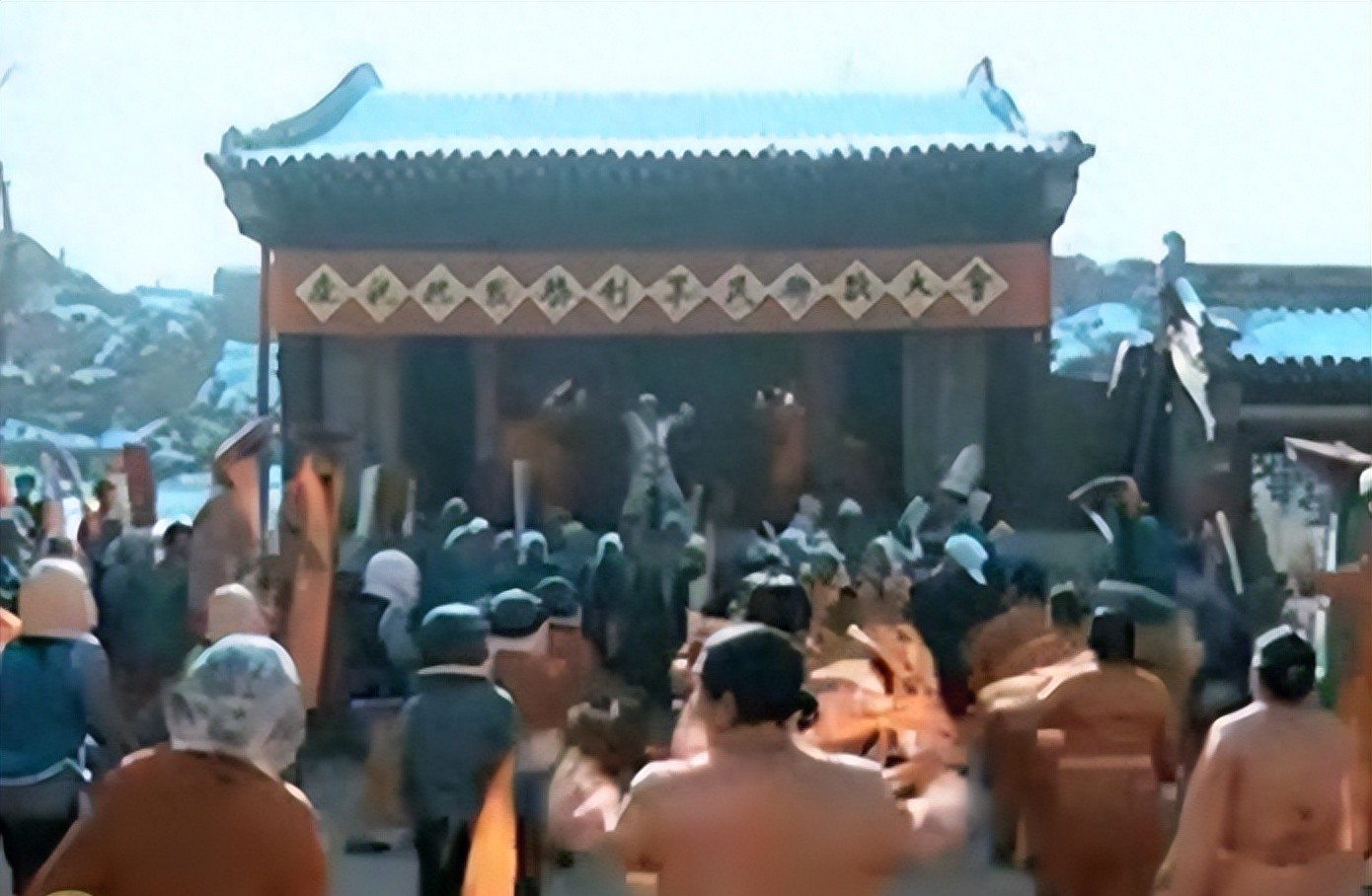 影视剧中各种奇葩穿帮,电视剧爆笑穿帮镜头看一次笑一次