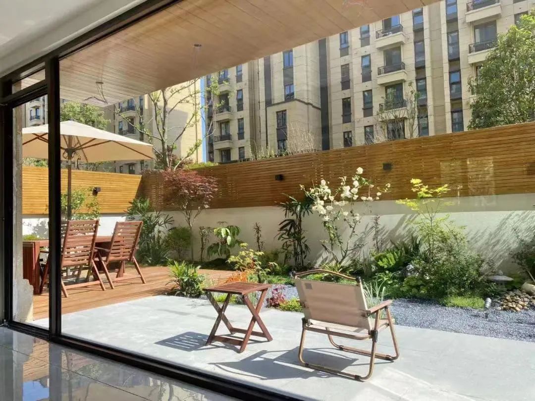 无锡两个爱花的小姐姐，开了家“宝藏”花店，对接奢侈品牌，业绩步步攀升