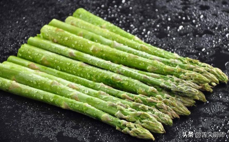 五十岁以上的女人常吃的4种蔬菜,建议八道碱性蔬菜多吃