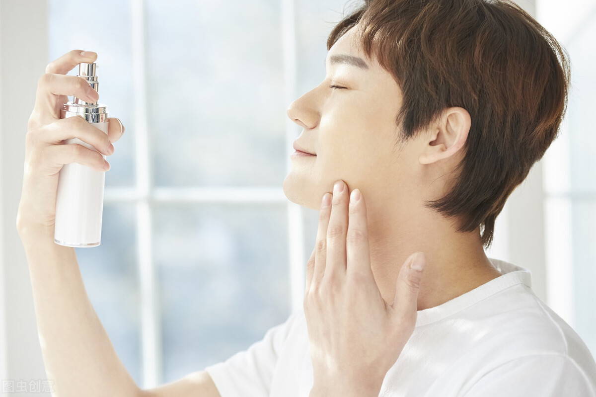 男生如何遮痘印,男生痘印怎么消除