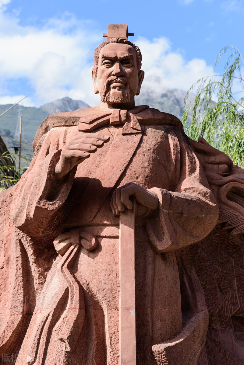 秦朝是中国第一个什么的朝代,夏朝第一个朝代是尧还是禹建立