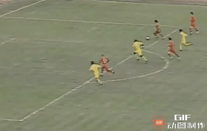 罗慕洛时隔308天重返中超,足坛新星帽子戏法