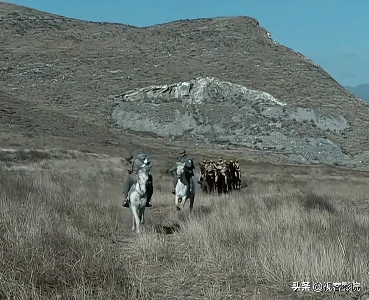 亮剑丁伟得知李云龙扩充了八个营,新亮剑丁伟送李云龙一个骑兵营