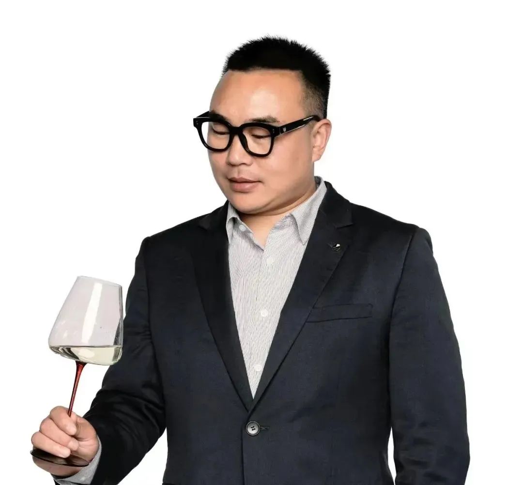 多位大咖带你体验，拿得出9年麦芽威士忌产品的国威酒厂！