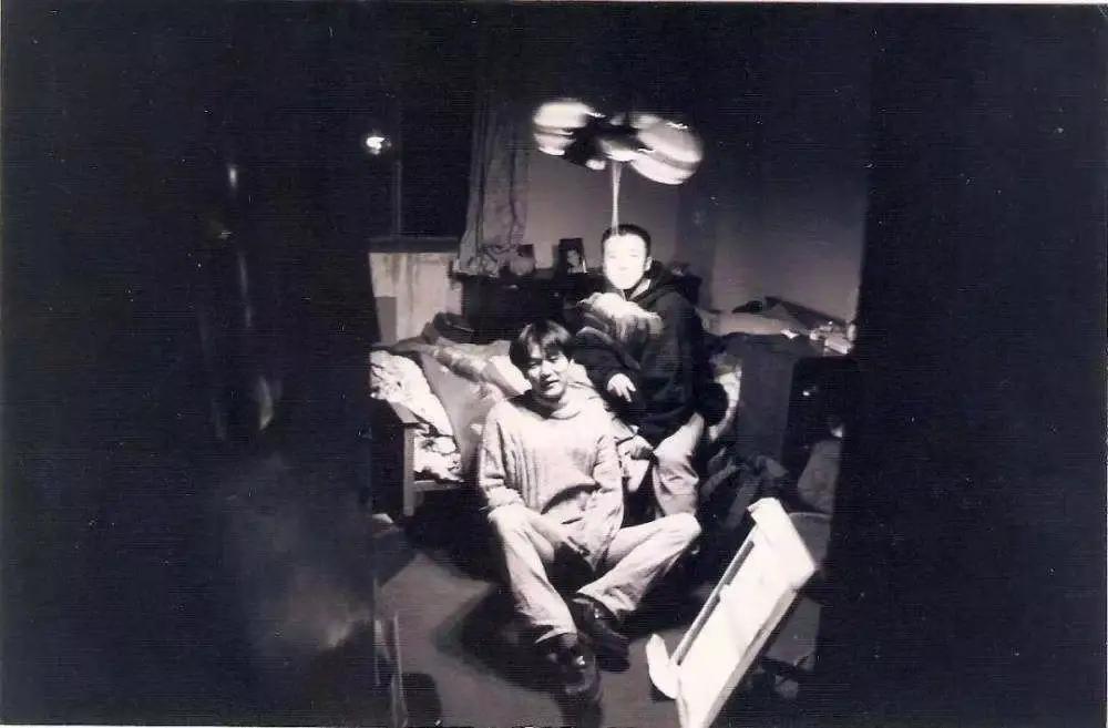 开工作室、坐拥10家公司，“消失”的王太利，才是娱圈的真正赢家