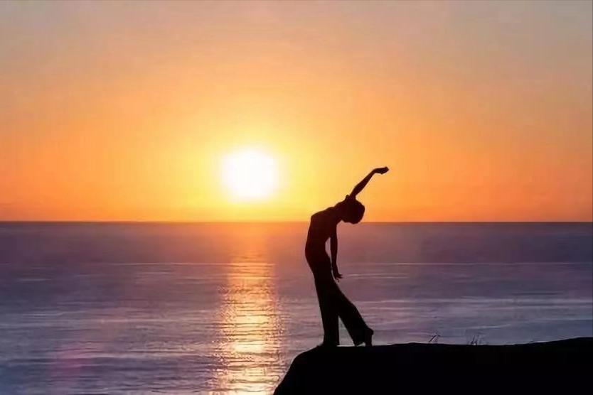 头痛肠胃不适恶心呼吸有味,头疼消化不良