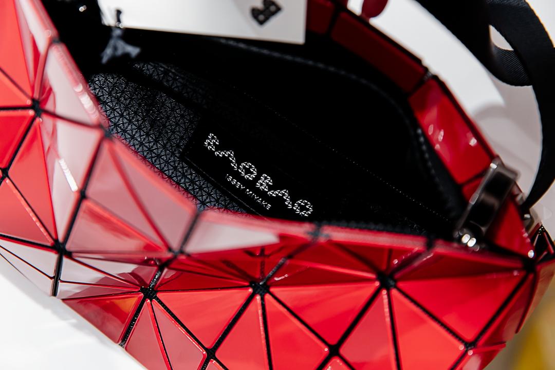 三宅一生包包香港店地址,广州有三宅一生包专柜吗