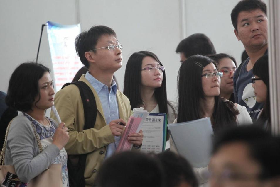 大学生毕业薪资待遇专业排行榜,从低到高毕业生专业就业薪资排行