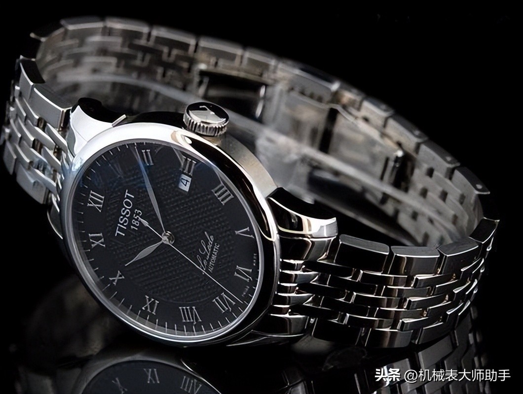 最适合秋冬佩戴的几款手表推荐,一年四季适合戴的手表有哪些品牌