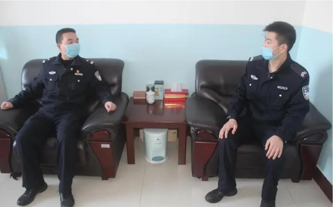 全国头号女警花王菲,王菲女警察