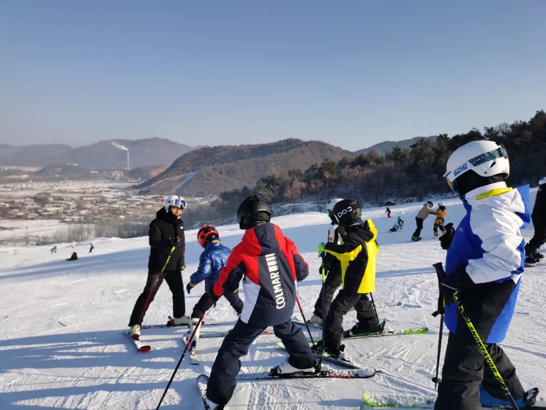 弓长岭滑雪旅游攻略,弓长岭东风湖滑雪
