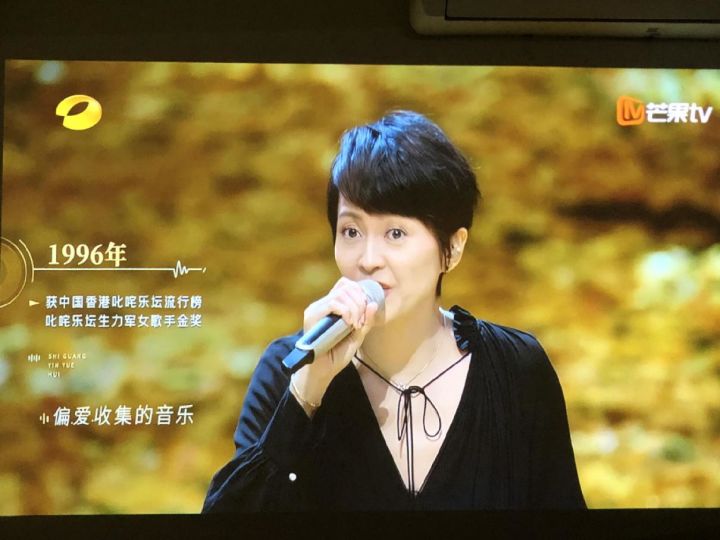 【开箱评测】极米神灯:卧室投影仪的天花板,居然是个吸顶灯!