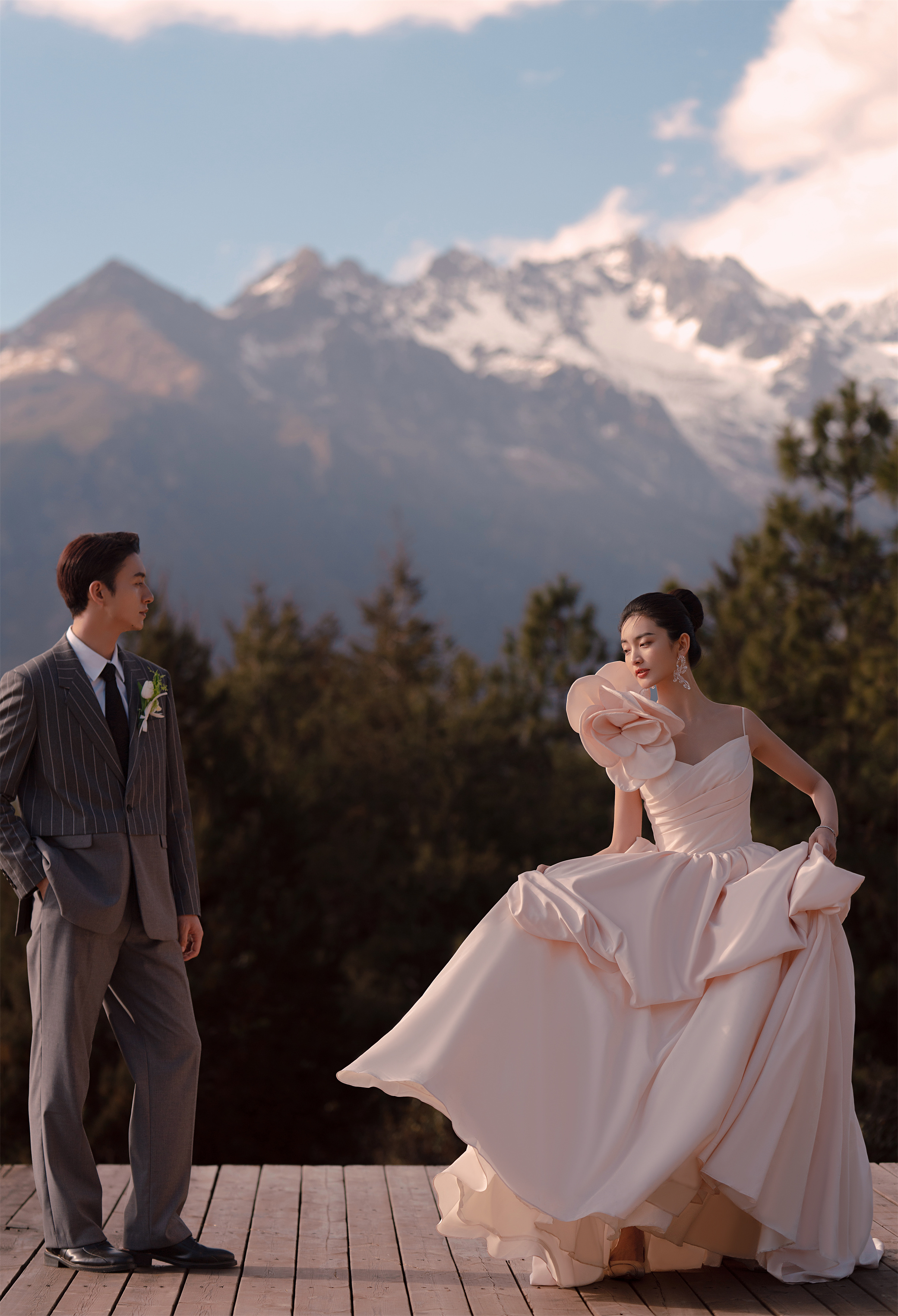 丽江的婚纱摄影哪家比较好,丽江婚纱摄影哪家最好看