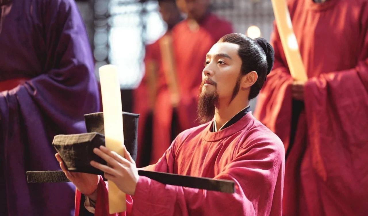 唐代大诗人杜甫近况,唐代诗人杜甫他有什么之称