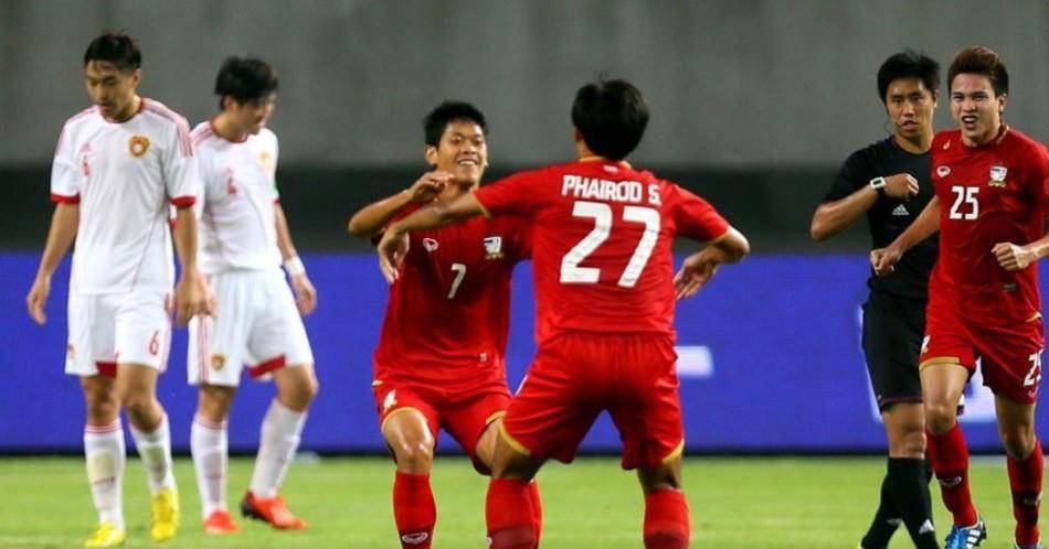 柬埔寨总理安慰足球,柬埔寨首相洪森足球