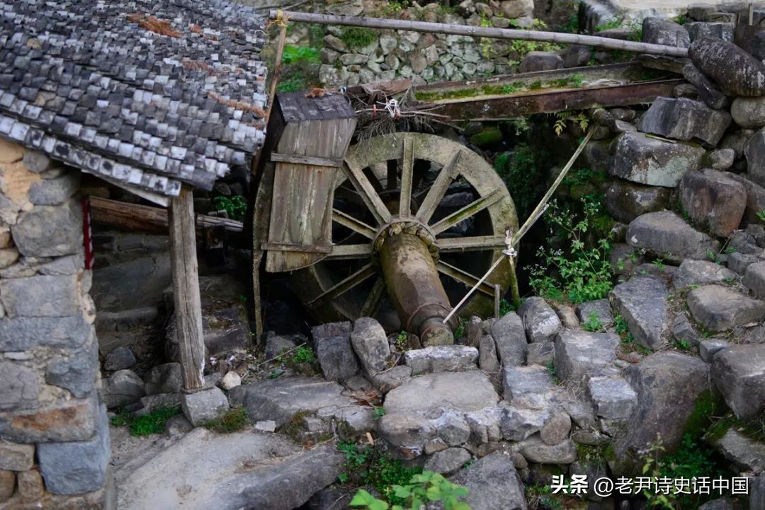 诗忆中华第十八集唐朝（3）诗圣杜甫身世、家乡与经典诗篇推荐