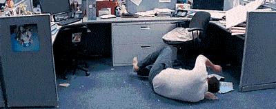 “车间女孩约我去她宿舍玩，这时候应该干点什么？”哈哈哈