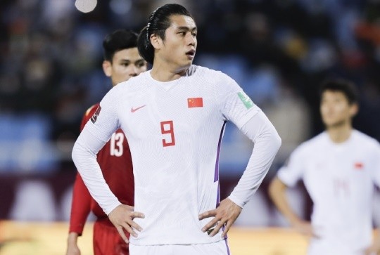 中国男足1:3完败于越南,中国男足1-3不敌韩国