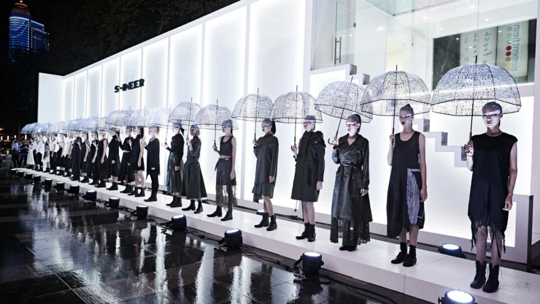 亚马逊年销过亿,年销售额过百亿的电商平台