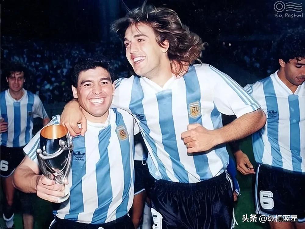 雄鹰展翅好还是站立鹰好,雄鹰vs阿根廷