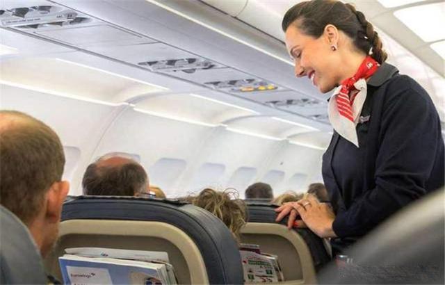 1987年小伙子花25万买无限次机票,小伙25万买一张机票后来咋样了