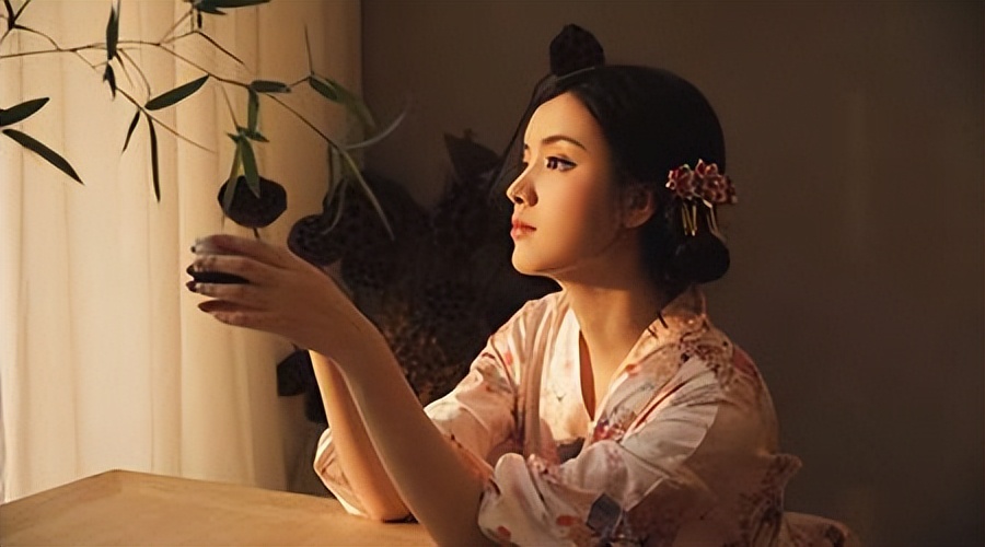 推荐三本穿越重生经典小说,看起来很爽的重生穿越小说推荐