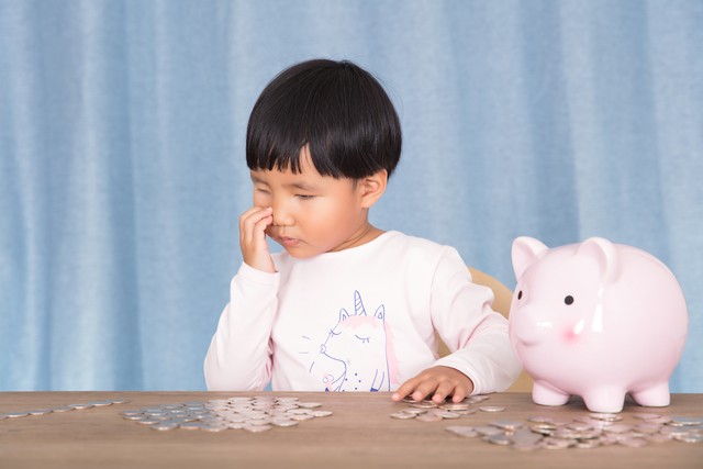 大学生在家当保姆好吗,大学生兼职来当保姆要多少钱带娃