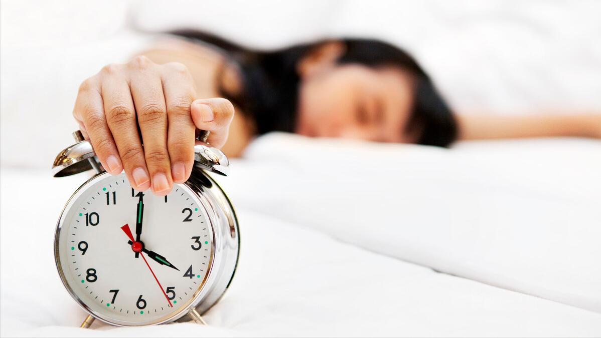 熬夜后感觉心脏累,熬夜之后的心脏疼可以恢复吗