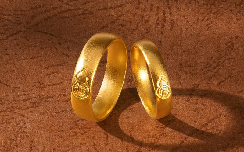 au750可以跟999金戴一起吗,au750和pt999有什么区别