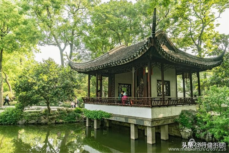 关于中国古代三大名楼的诗句,描写四大名楼的经典古诗名句