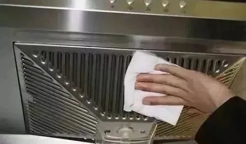 抽油烟机风轮拆下后风轮拿不下来,清洗油烟机风轮与换风轮