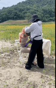 她是“中老年服装一姐”，包揽淘宝中老年服饰的半壁江山