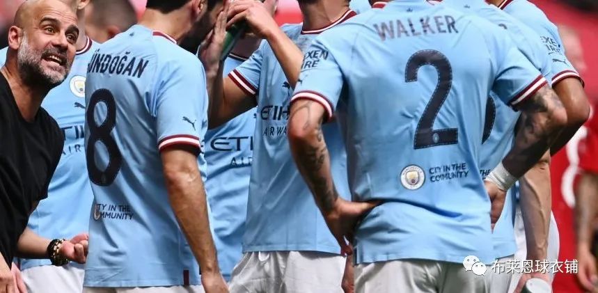 足总杯决赛再现错版球衣？