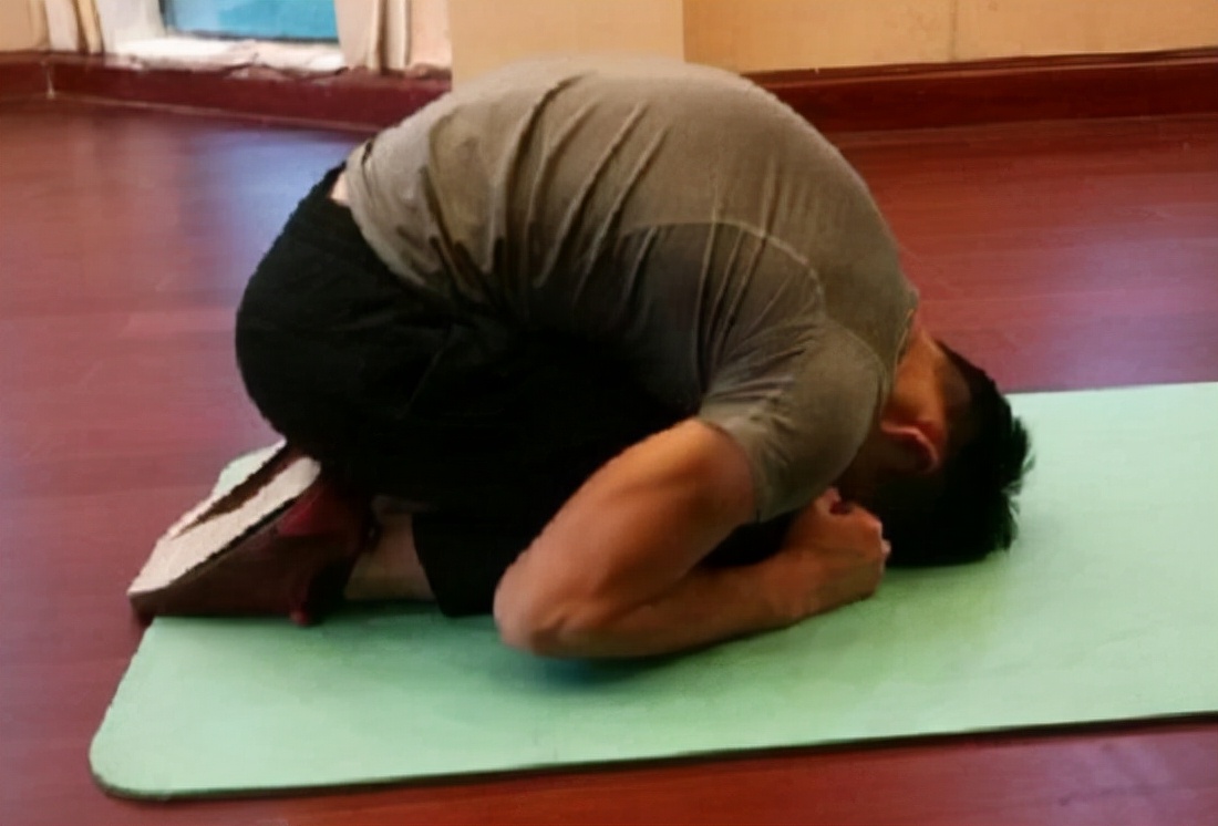 产后腰痛严重怎么办最快缓解,产后腰痛的原因及补救措施