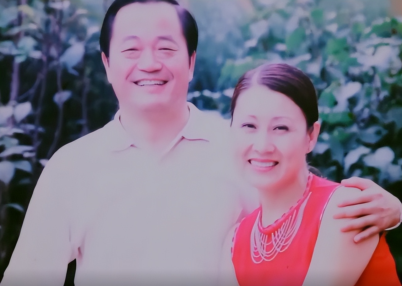 第一代“国民媳妇”,与富豪丈夫一见钟情,曾被婆婆嫌弃不像“刘慧芳”,如今59岁仍是顶流