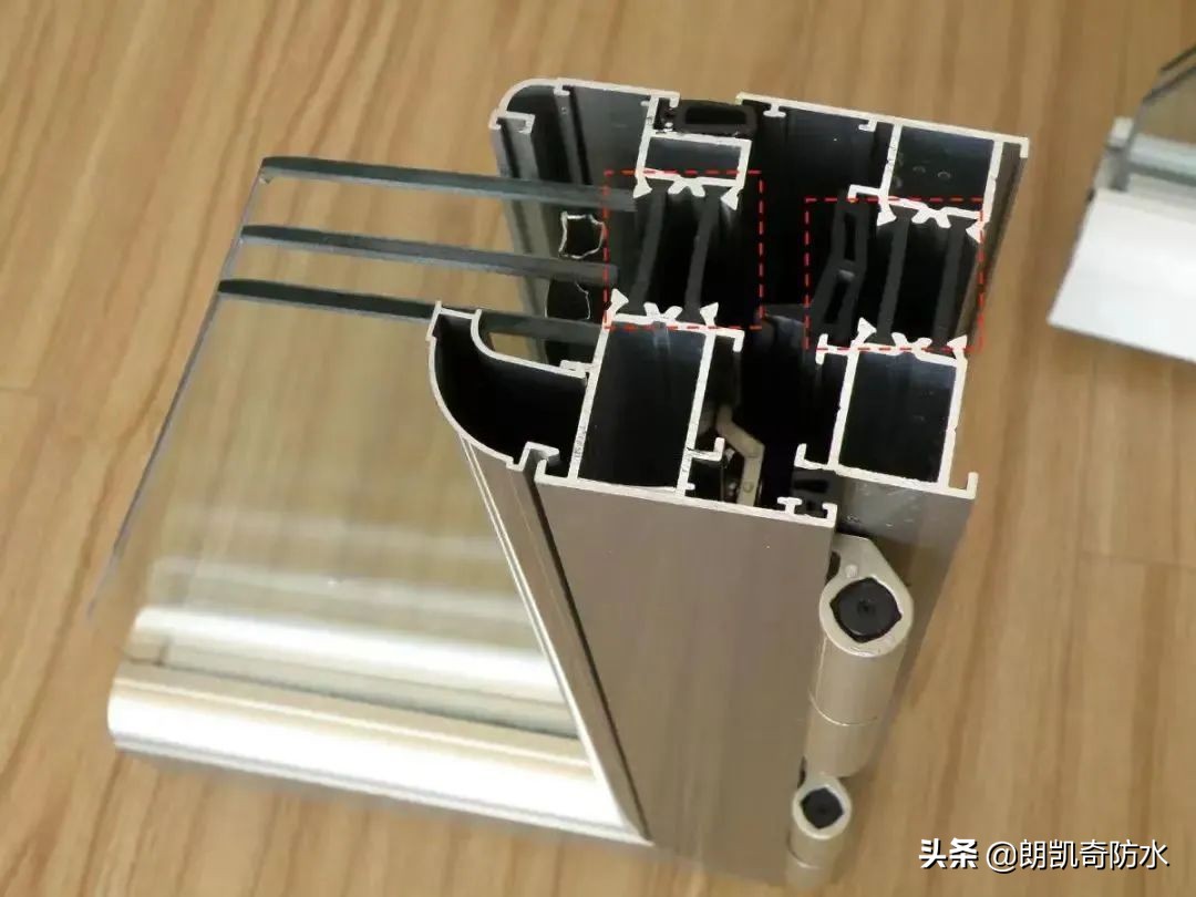 房子隔音效果太差怎么解决,房子隔音不好怎么补救房顶