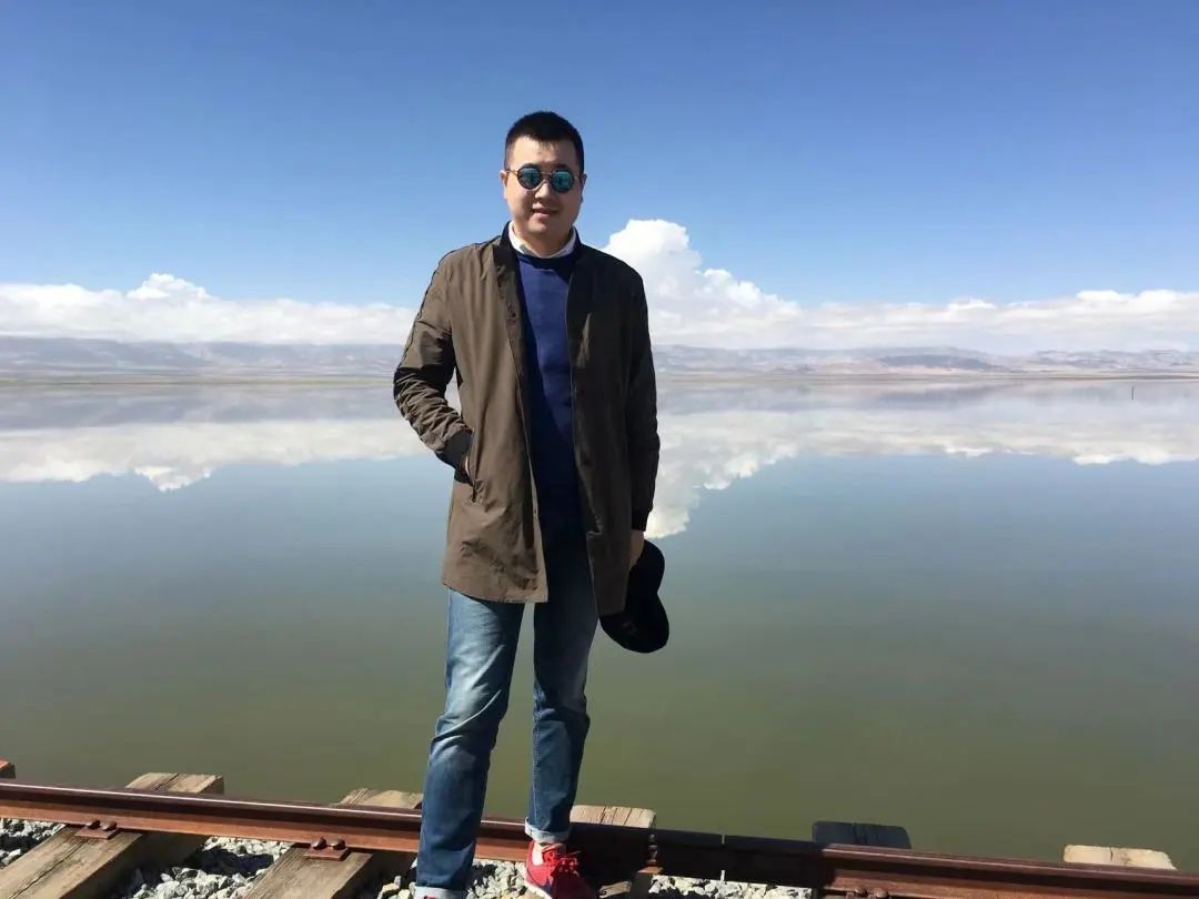 「设计向心致遇真我」第四届然设计2022年度杰出设计师——何彬