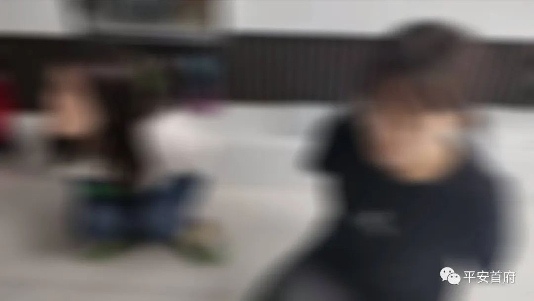 “家族式”制贩*证假**假章伪造的国家机关及企业事业单位印章三百余枚一家人全被抓