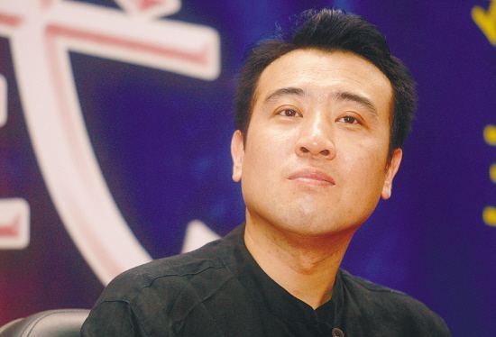 演员于和伟简历和他妻子照片,演员于和伟的家庭生活幸福吗