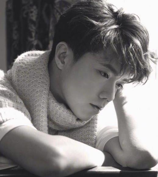 独一无二的继任者！英皇将如何处理这位歌手？