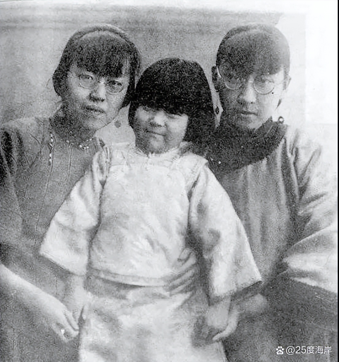 张爱玲一生交往过几个男人,张爱玲和初恋结婚