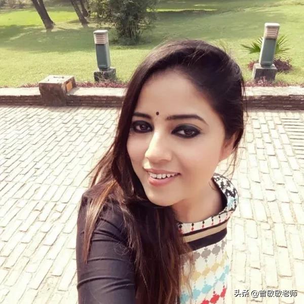 印度女记者辞职去哈佛教书,临行前才发现被骗!对方只为羞辱她?