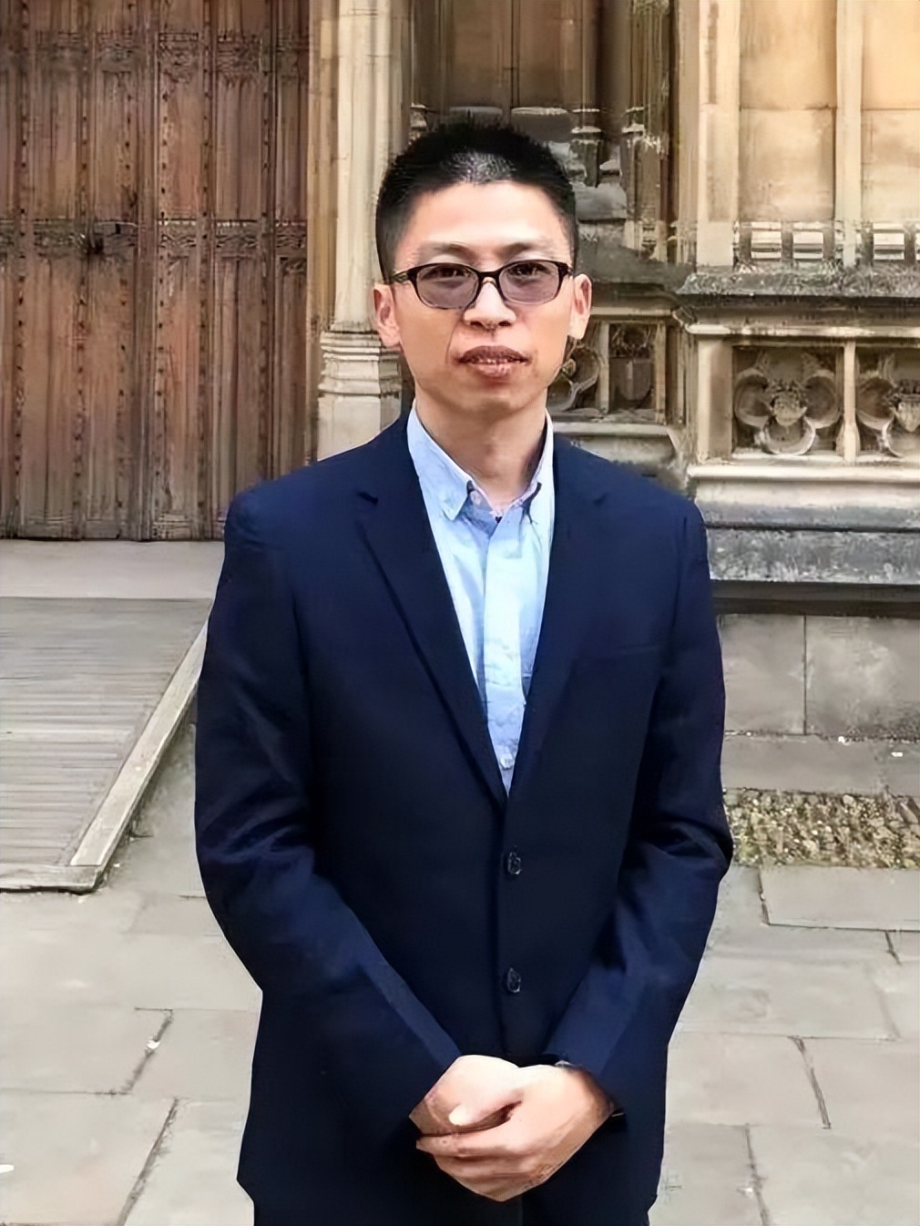 哮喘发作时没带药如何急救,男子哮喘发作死亡