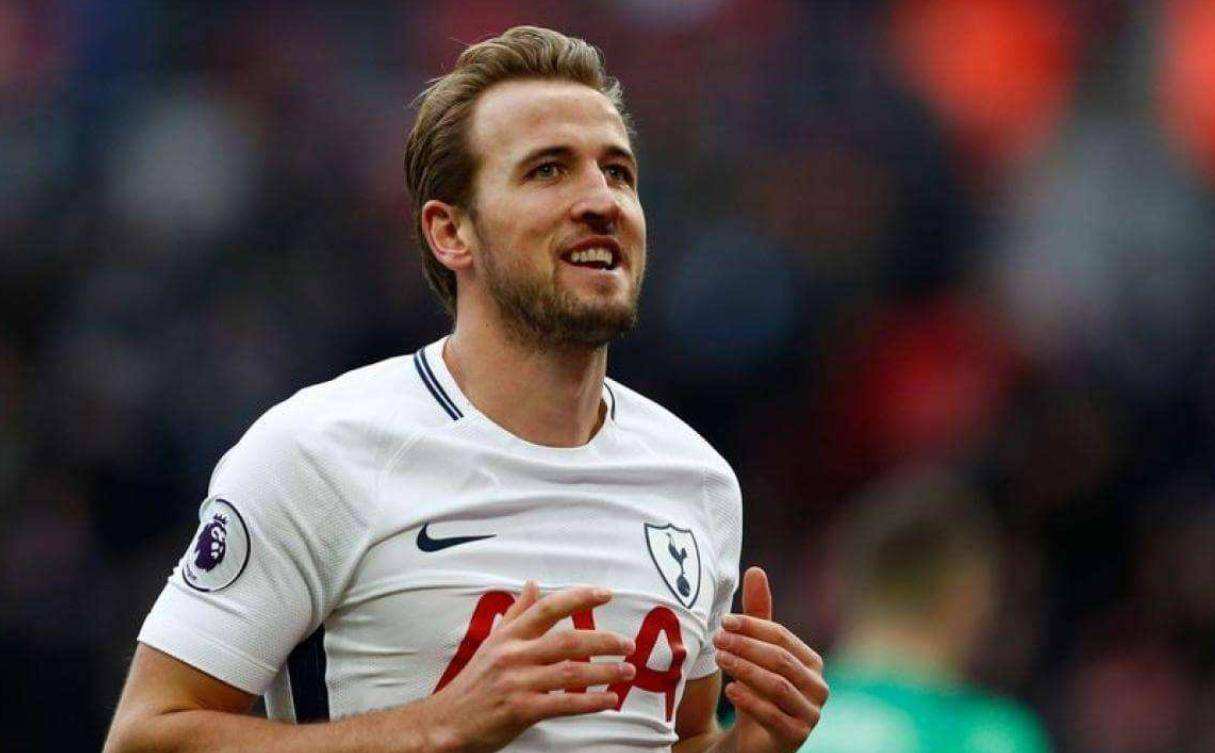 所有足球球星英文名字,足球球星外号大全