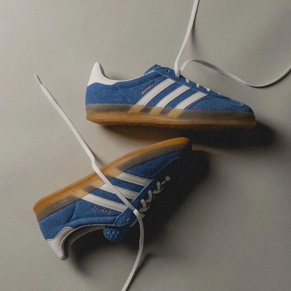 一穿就上瘾的时尚鞋,最新款的胶底鞋