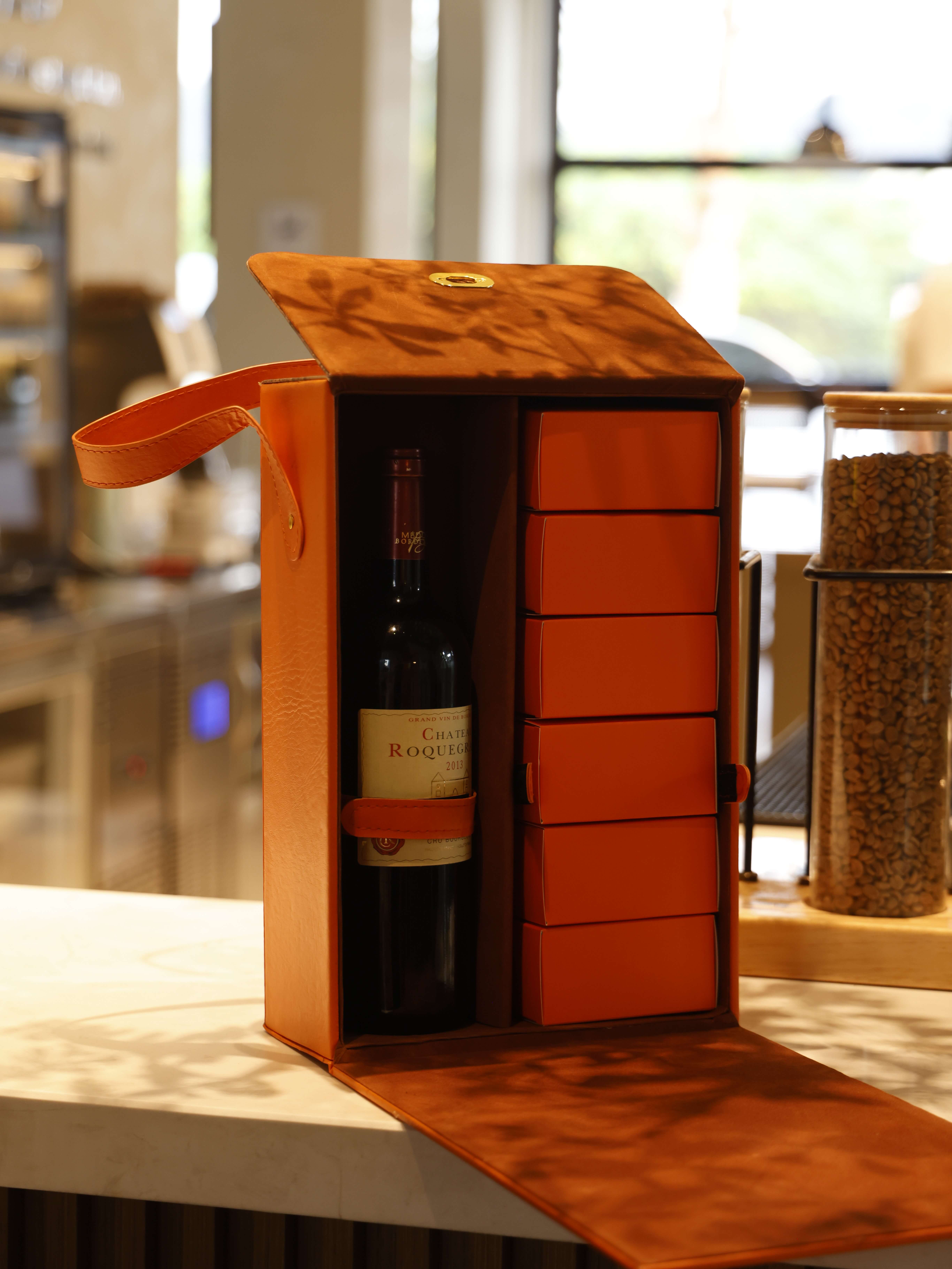 鏈堥ゼ涓鍥㈣喘,鏈堥ゼ鍥㈣喘鏀跨瓥