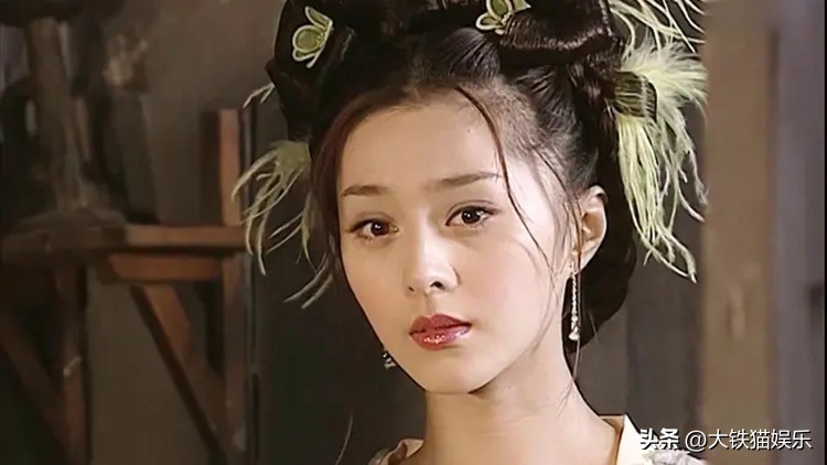 跌落神坛的6位童年偶像，个个花式“翻车”，没有一个人值得同情